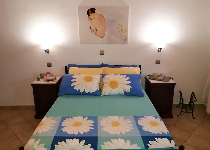 Apiranthos Diamond Maisonette In Naxos *